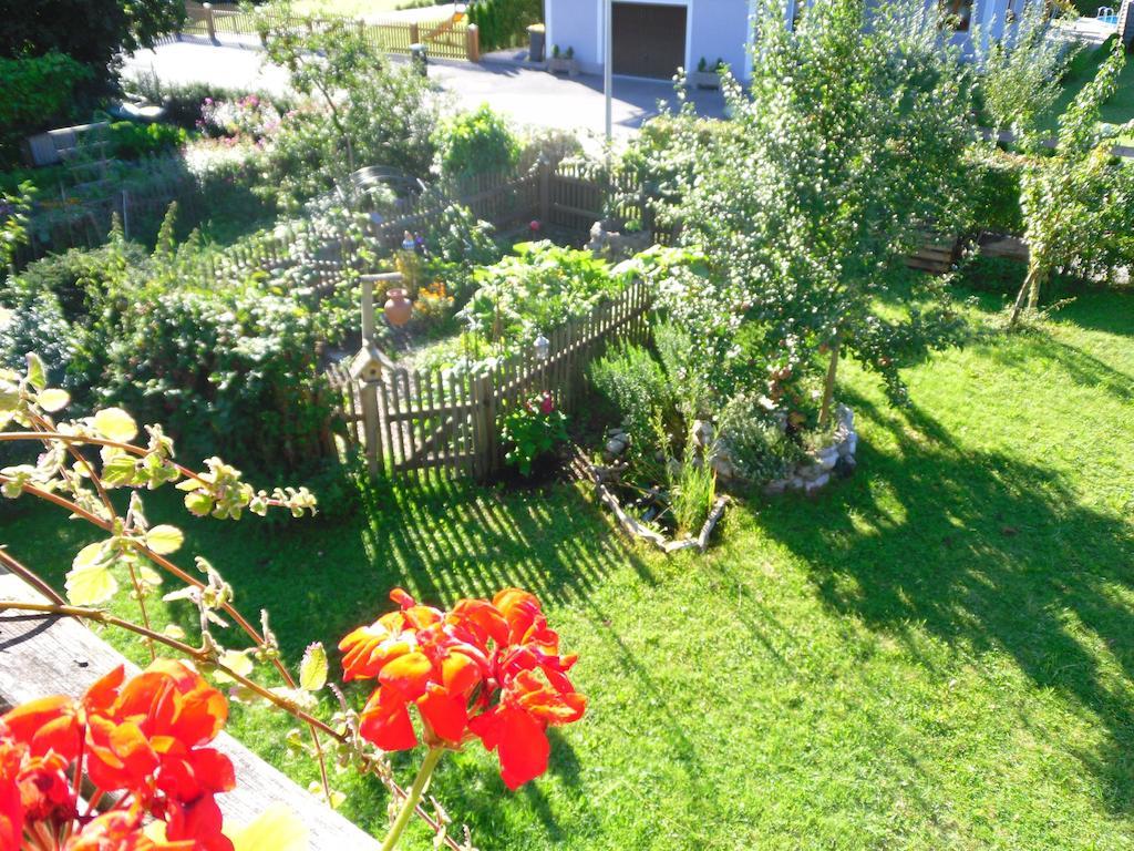 Ferienwohnung Am Pflanzgarten Ebensee Exterior photo